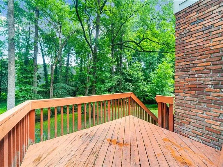 5667 Colton Dr — Photo 39