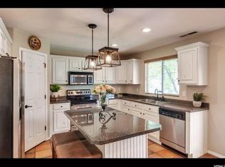 377 W Bricker Dr, Draper, UT 84020