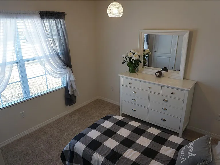 376 Tanglewood Dr — Photo 25
