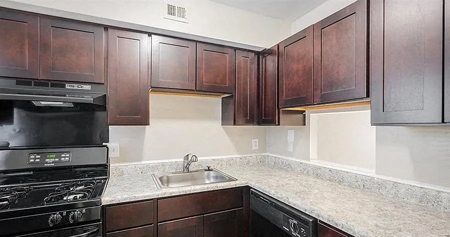 Hilton Village Townhomes — Photo 2