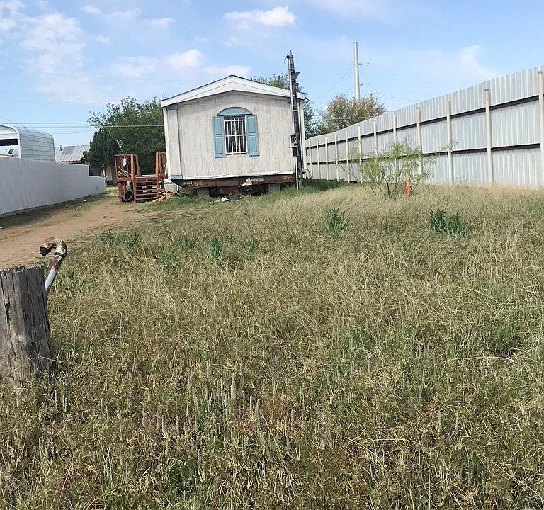 2nd image of 321 Lindy Ave
