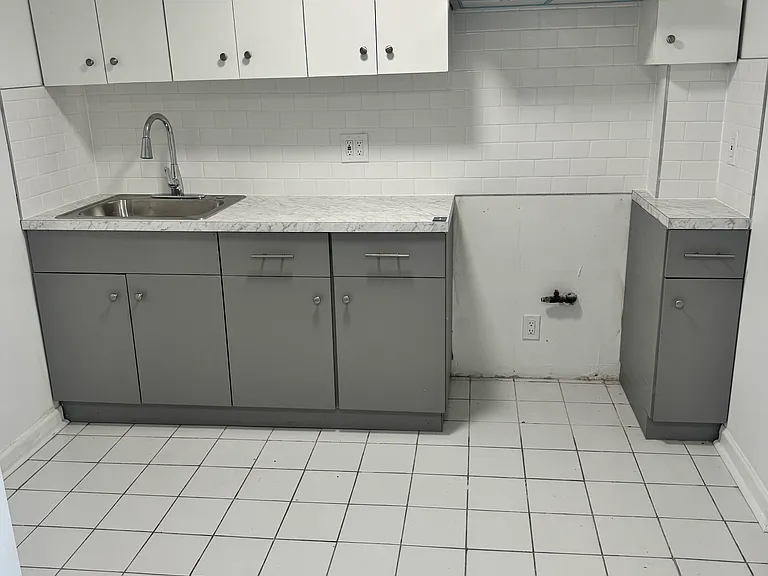 210 Straight St #408 — Photo 2