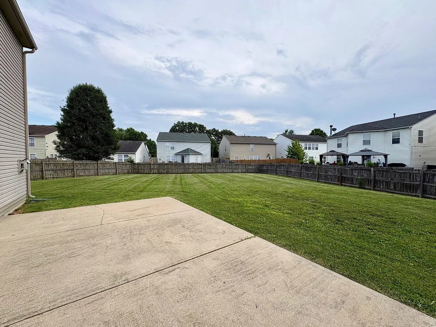 6857 Maywood Cir — Photo 2