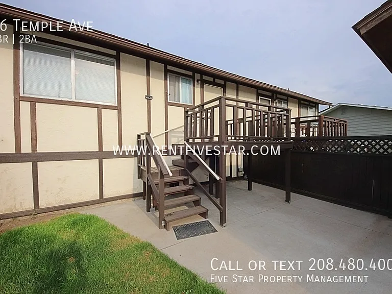 36 Temple Ave — Photo 17
