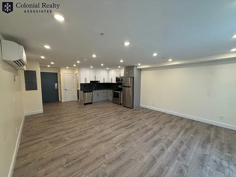 1034 Commonwealth Ave #204 — Photo 9
