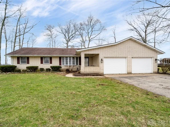 5102 Pyrmont Rd, Lewisburg, OH 45338