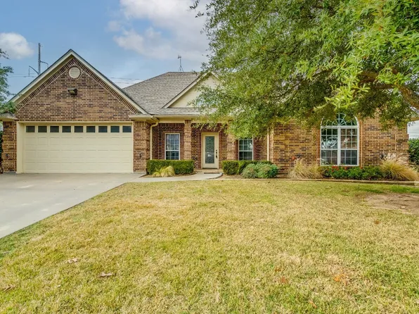 705 Bluebonnet Dr, Stephenville, TX 76401