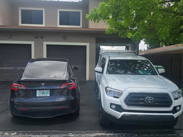 1461 SW 40th Ter #1, Fort Lauderdale, FL 33317