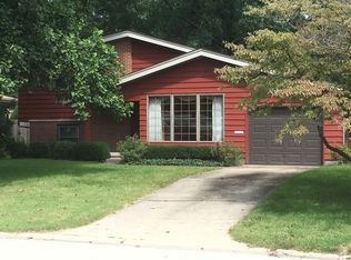 2315 Parkview Dr, Springfield, IL 62704