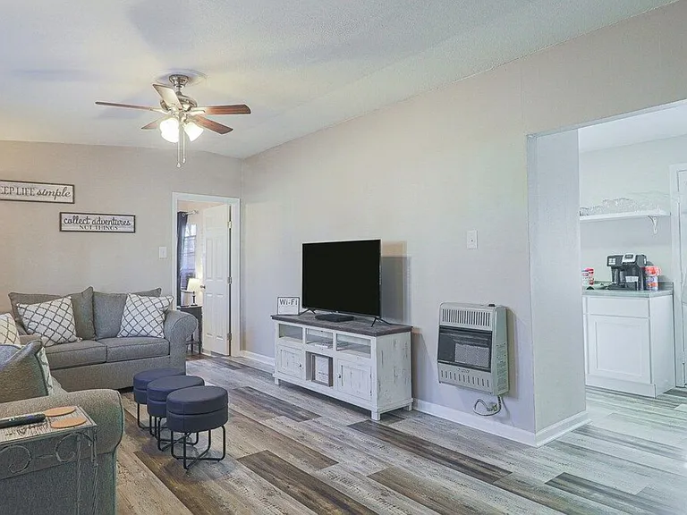 Curcor Dr — Photo 5
