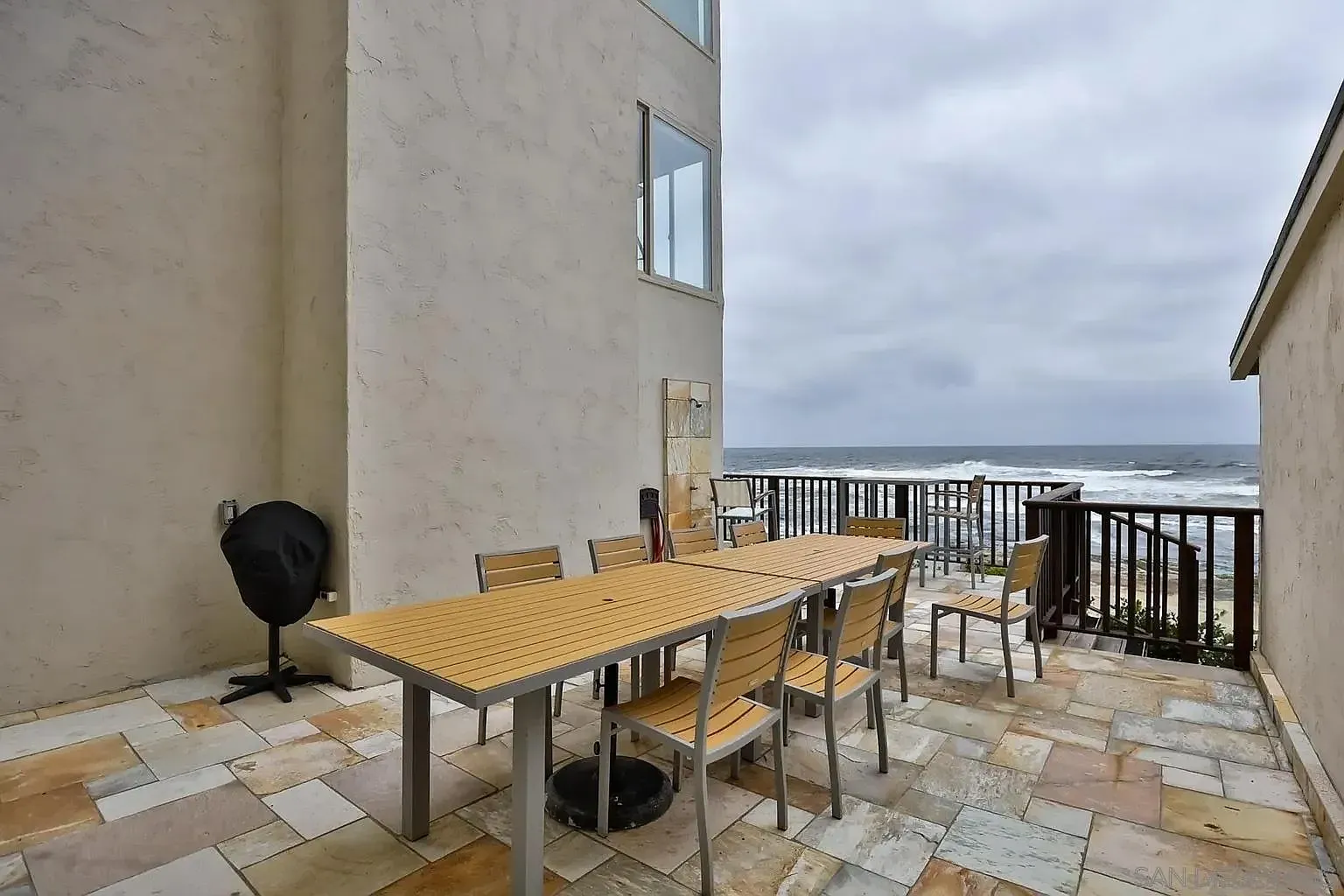 1 bed, 1.0 bath, 328 sqft, $3,900 — Photo 3
