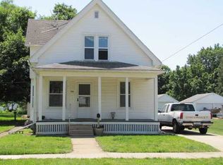 209 19th Ave SW, Cedar Rapids, IA 52404