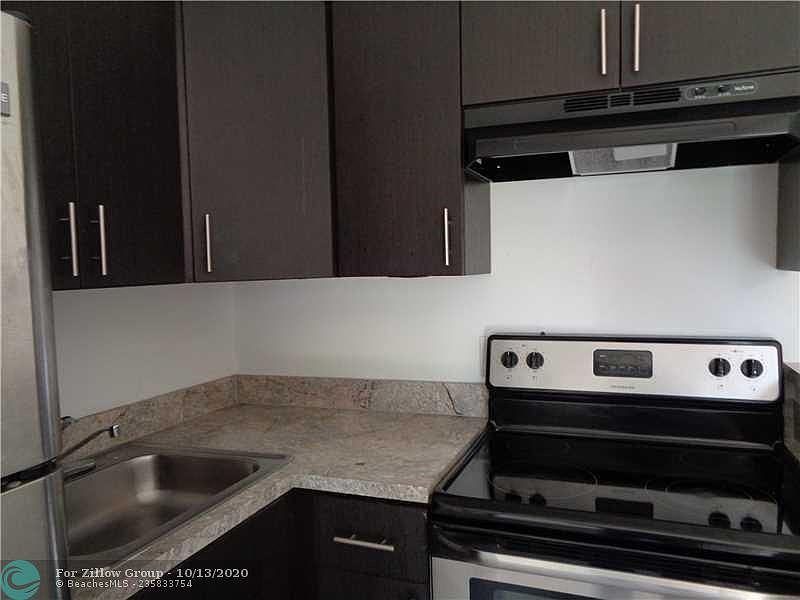 1st image of 101 NE 41st St #123H
