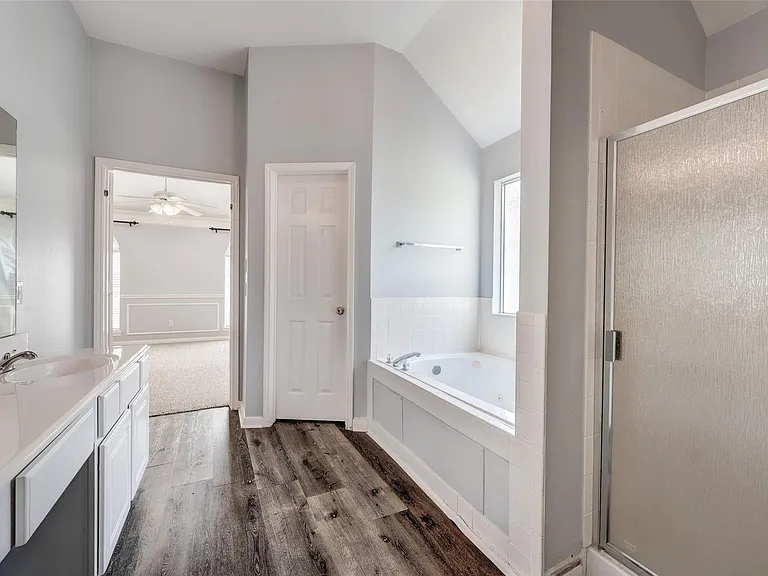 21318 Rose Hollow Ln — Photo 25