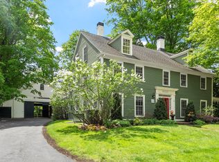 44 Andover St, North Andover, MA 01845