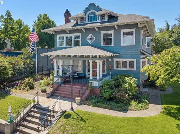 216 E 5th St, The Dalles, OR 97058