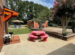 208 Lord Berkley Rd, Raleigh, NC 27610