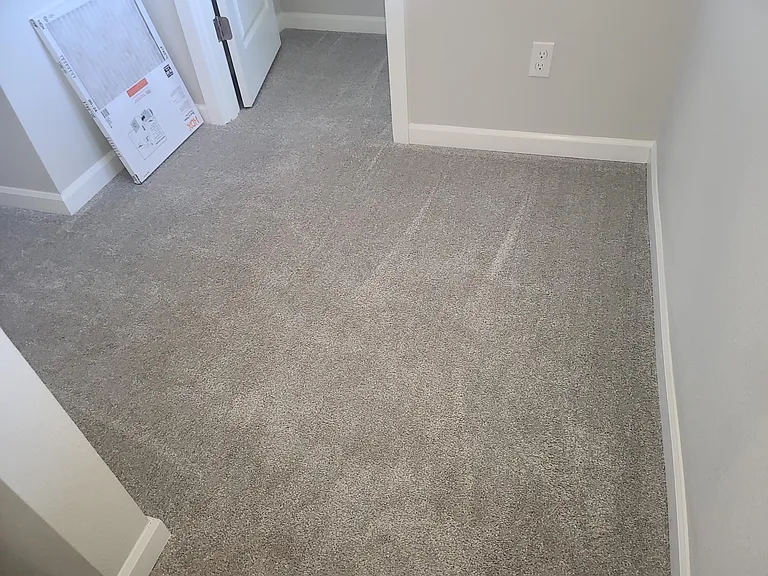 680 Dahlia St — Photo 11