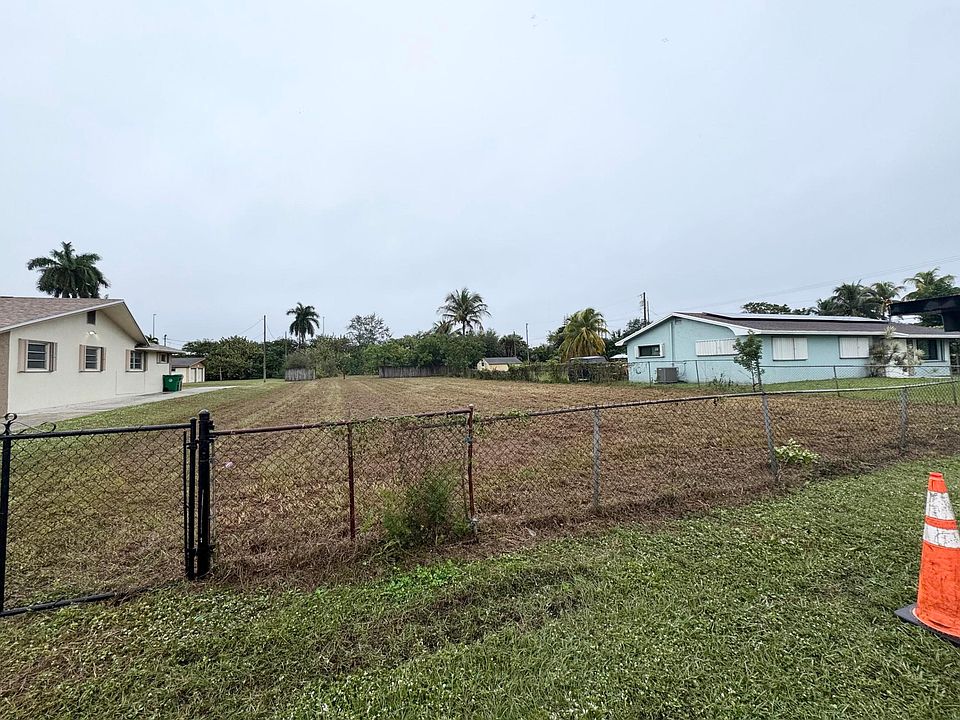 2nd image of 0 SW 53 Avenue