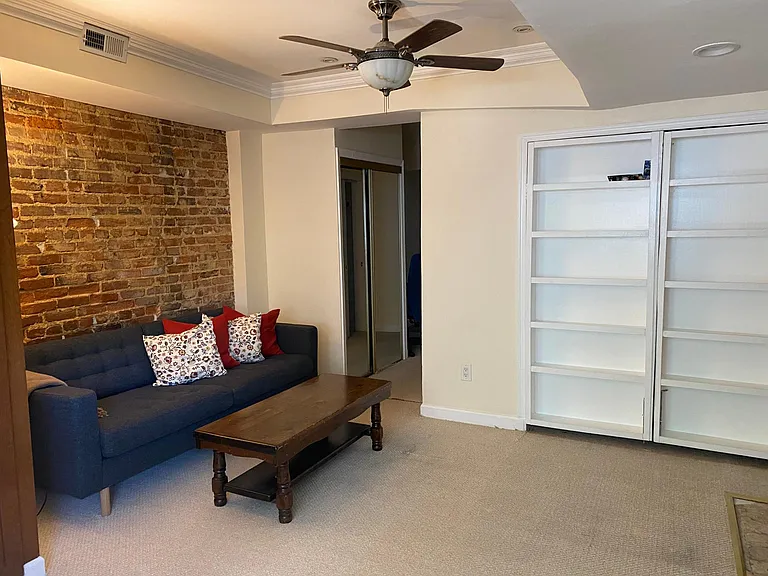 407 M St NE #B — Photo 7