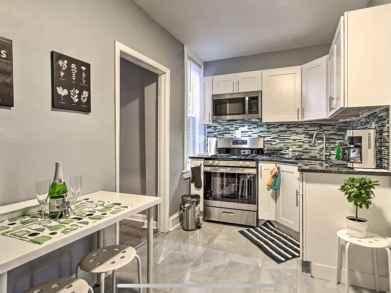 4812 Oxford Ave #1 — Photo 1