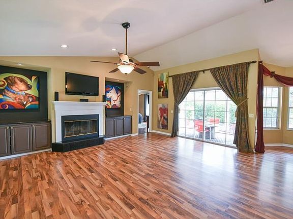 4th image of 462 White Cotton Cir