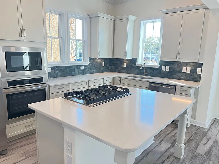 2800 Cook Cir #A — Photo 6
