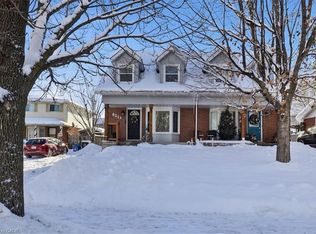 621 Pinerow Cres #A, Waterloo, ON N2T 2K8