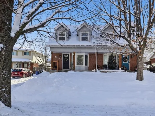 621 Pinerow Cres #A, Waterloo, ON N2T 2K8