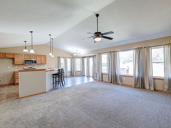 4th image of 611 Cleek Ct