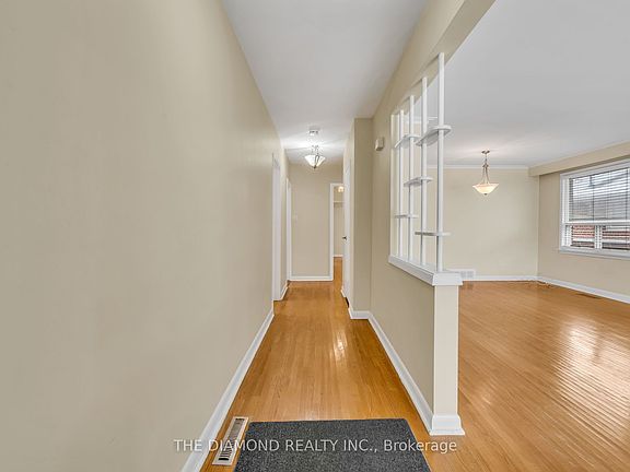 5th image of 100 Summitcrest Dr