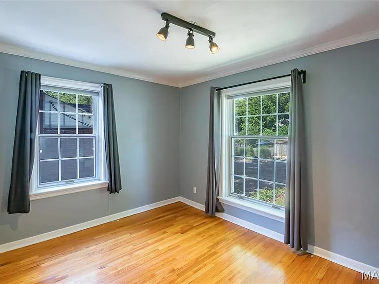 330 Calvert Ave — Photo 13