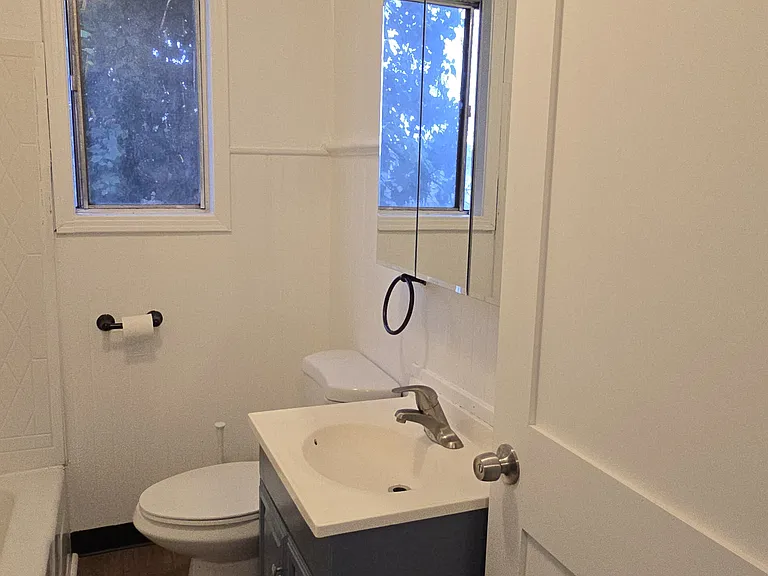 207 Lincoln Ave — Photo 5