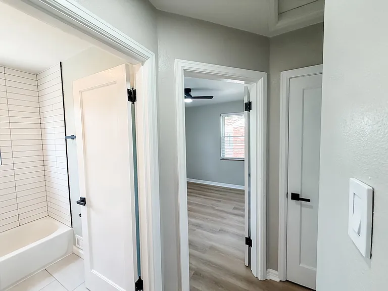 9023 Southview Ln — Photo 9