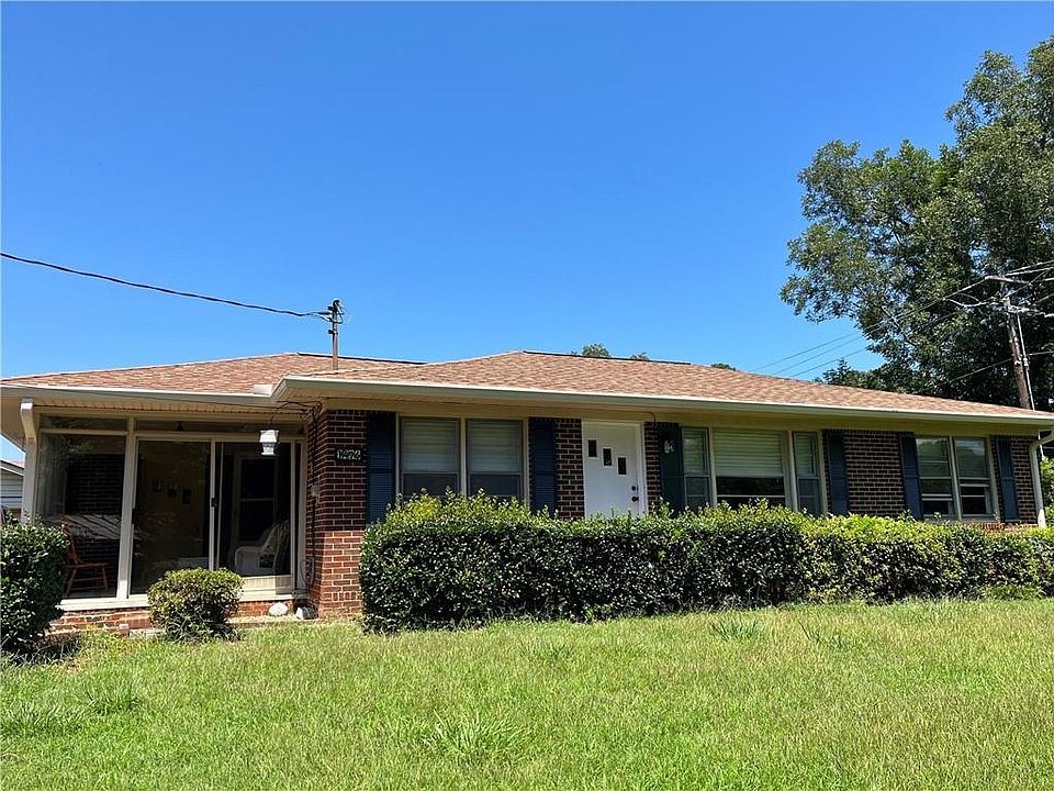 1st image of 1496 Railroad Ave