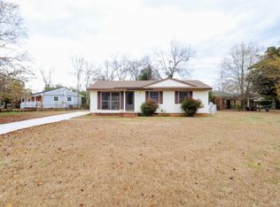 7002 Ryan St, Fayetteville, NC 28314