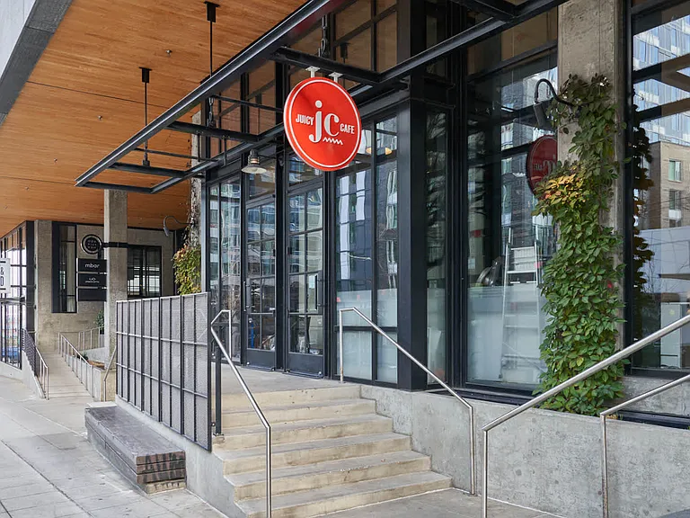 Find Your New Favorite Drink Spots on Fairview Avenue