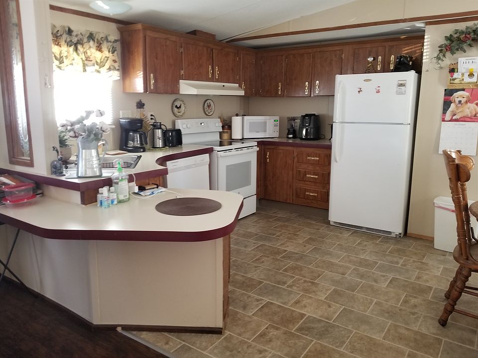 1st image of 5 Aster Ln