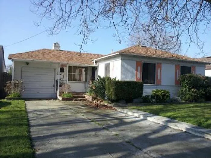 15805 Paseo Largavista photo 1