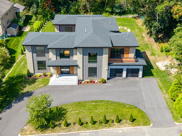 20 Amberwood Dr #0, Winchester, MA 01890