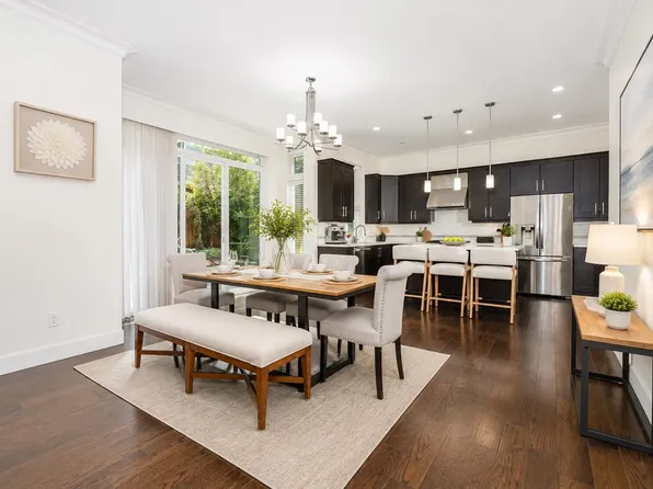 16148 28a Ave, Surrey, BC V3Z 3Y6
