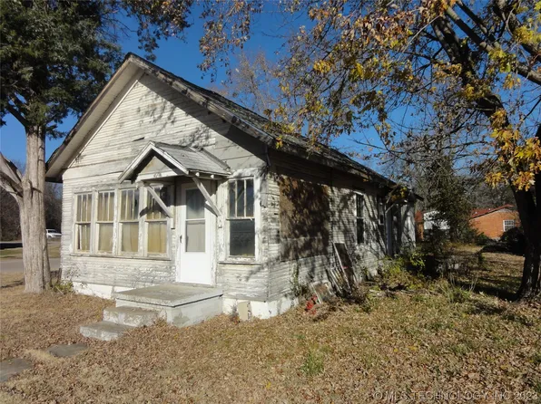 416 W Osage Ave, Nowata, OK 74048