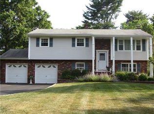 5 Barbara Dr, Hillsborough, NJ 08844