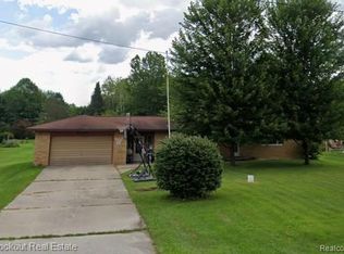7075 Bell Rd, Birch Run, MI 48415