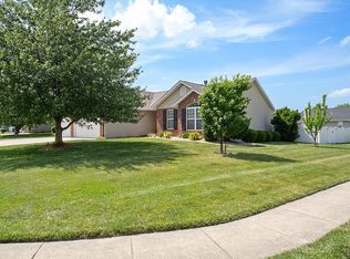 113 Sunnybrooke, Troy, IL 62294