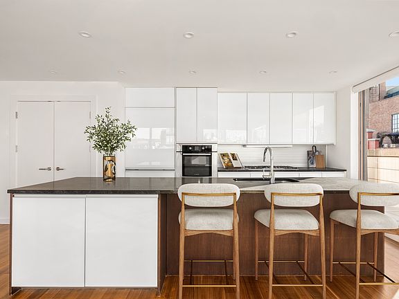 5th image of 290 Mulberry St #Penthouse