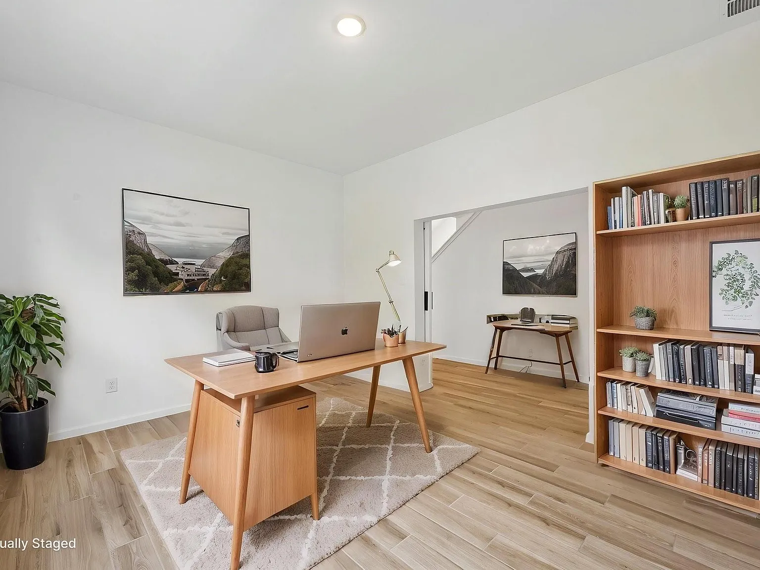 5 bed, 4.5 bath, 3225 sqft, $3,500 — Photo 4