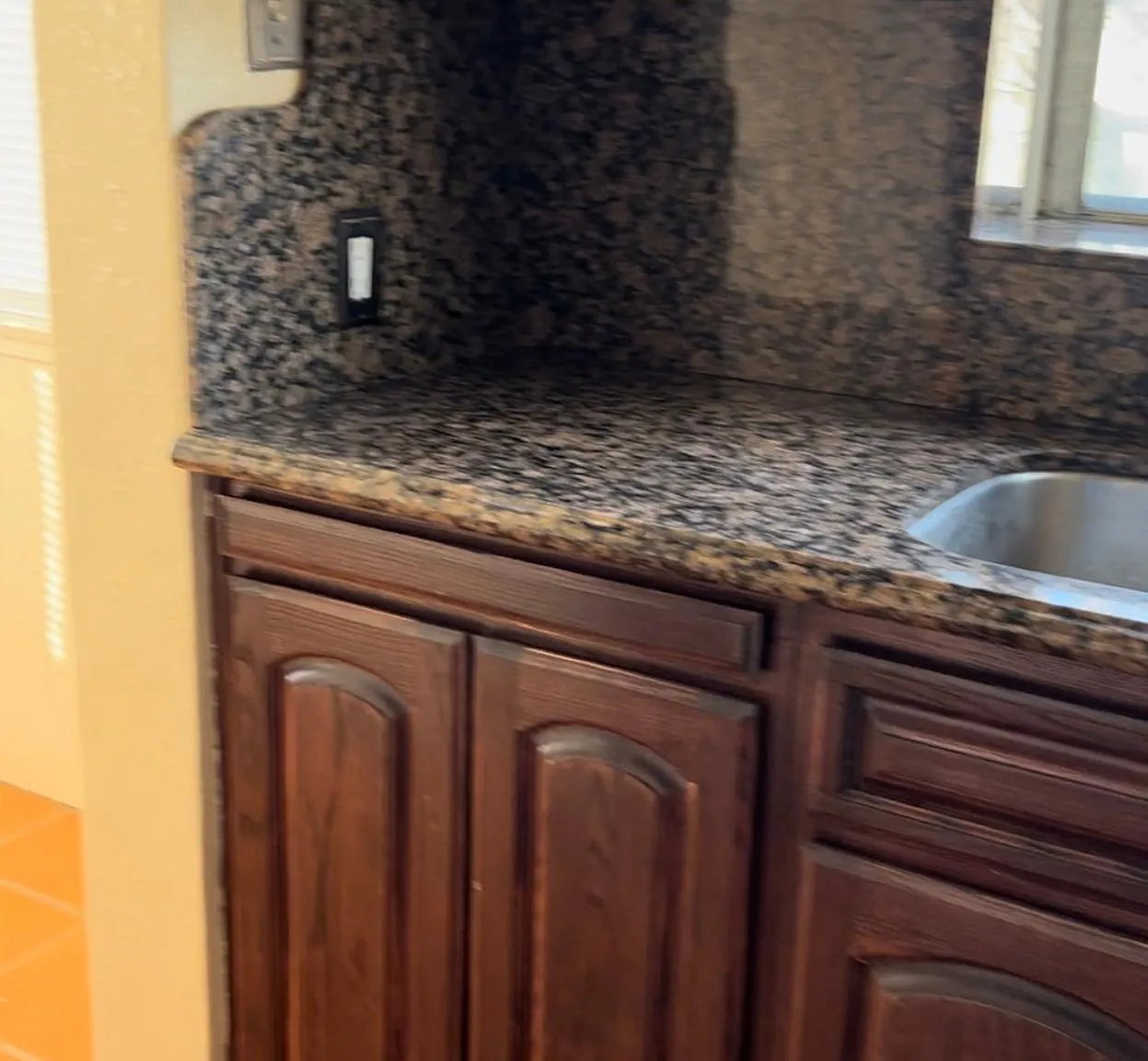2 bed, 1100 sqft, $2,600 — Photo 2