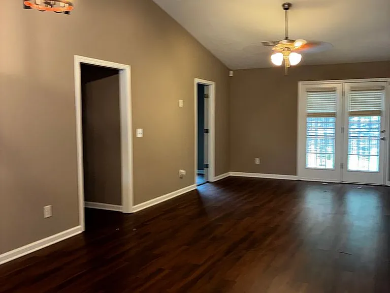 1904 Aspen Green Way — Photo 7