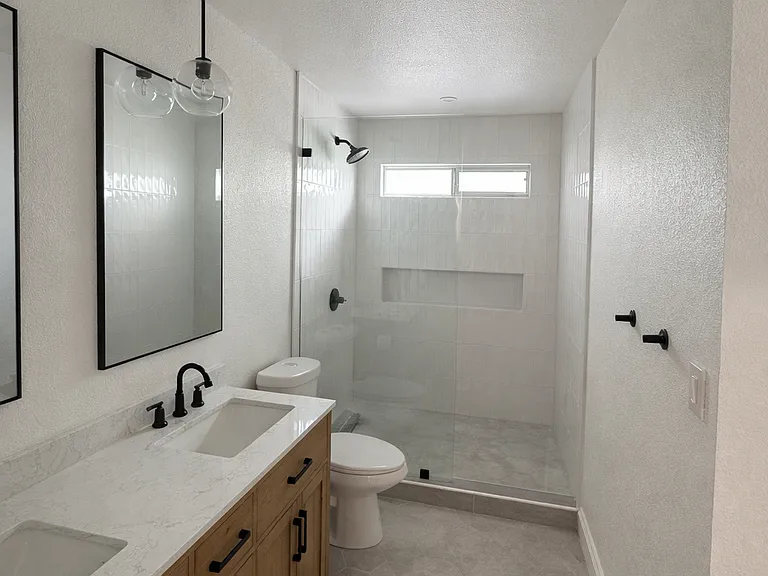 100 Chalet Woods Cir — Photo 10